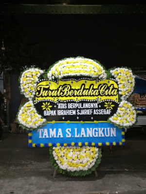 Papan Bunga Duka di Bukit Timah